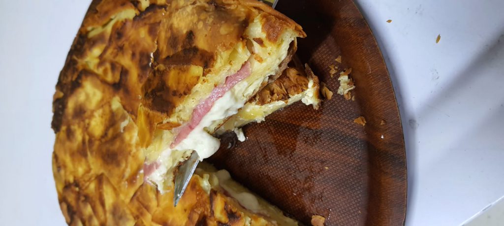 Dil Peynirli Su Böreği